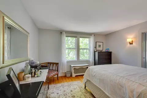 Bedroom - 108 Garden St, Needham, MA 02492 photo 2 of 6