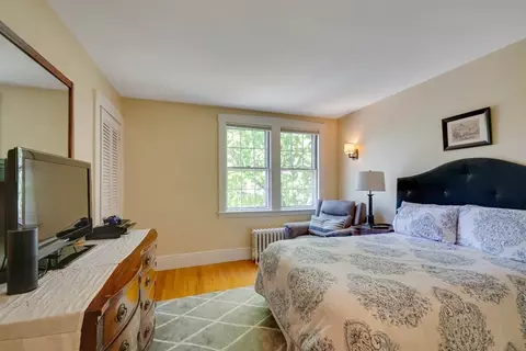 Bedroom - 108 Garden St, Needham, MA 02492 photo 1 of 6