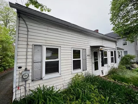 4052 High St, Palmer, MA 01069