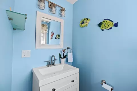 Bath - 1 Roosevelt Ave, Hull, MA 02045 photo 1 of 2