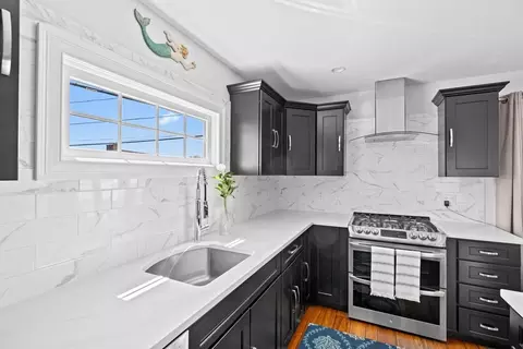 Kitchen - 1 Roosevelt Ave, Hull, MA 02045 photo 3 of 4