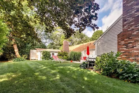 Exterior - 311 Main St, Barnstable, MA 02632 photo 9 of 11
