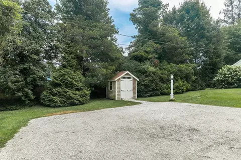 Exterior - 311 Main St, Barnstable, MA 02632 photo 3 of 11