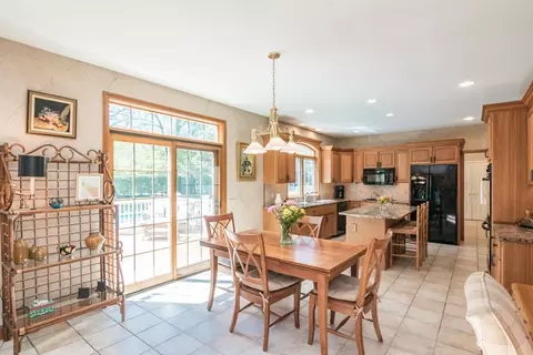 68 Pendleton Ln, Longmeadow, MA 01106 photo 16