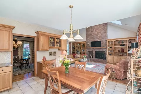 68 Pendleton Ln, Longmeadow, MA 01106 photo 17