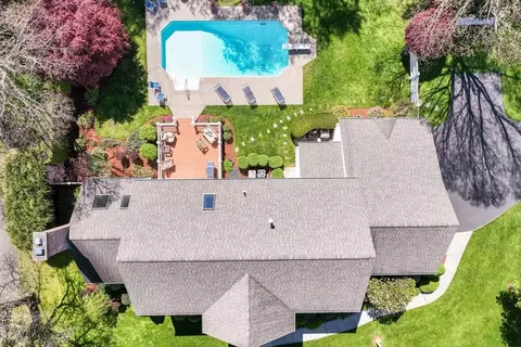 68 Pendleton Ln, Longmeadow, MA 01106 photo 4