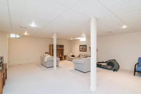 68 Pendleton Ln, Longmeadow, MA 01106 photo 38
