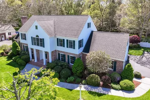 68 Pendleton Ln, Longmeadow, MA 01106 photo 2