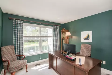 68 Pendleton Ln, Longmeadow, MA 01106 photo 21