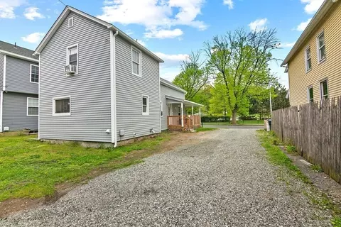 76 Marble St, Springfield, MA 01105 photo 22