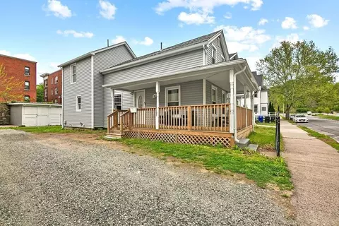 76 Marble St, Springfield, MA 01105 photo 2