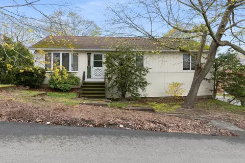 25 Linden Ter, Lynn, MA 01902