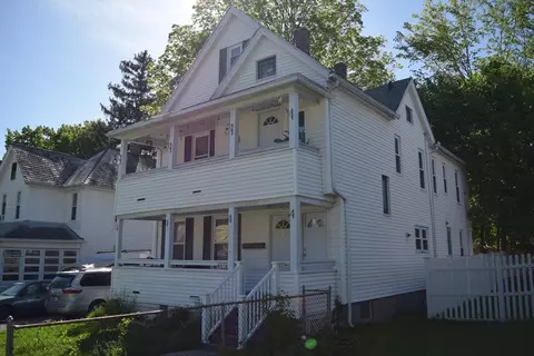 317-319 Linden St, Holyoke, MA 01040