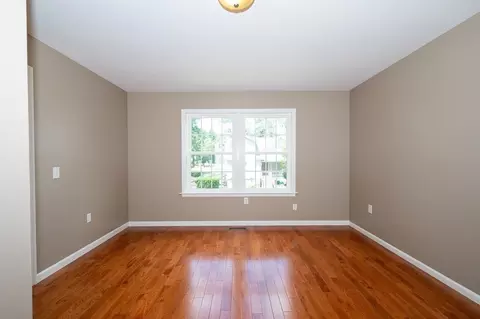 82 Valmor St, Worcester, MA 01604 photo 7