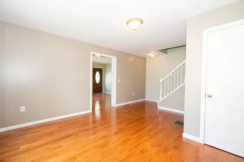 82 Valmor St, Worcester, MA 01604 photo 6