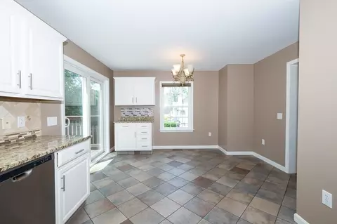 82 Valmor St, Worcester, MA 01604 photo 11