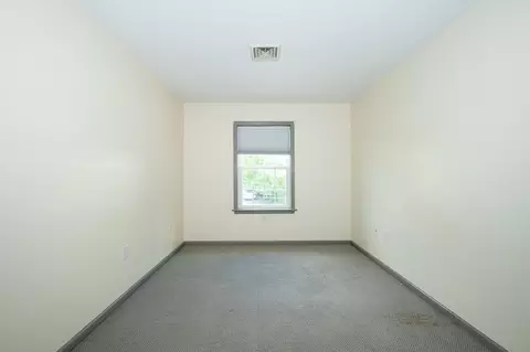82 Valmor St, Worcester, MA 01604 photo 24