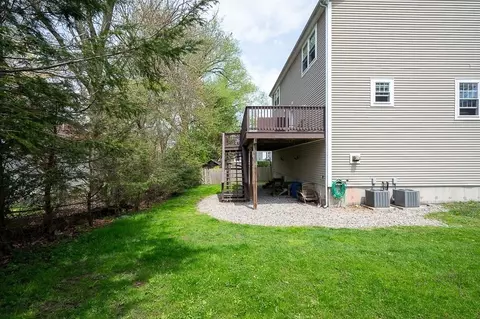 82 Valmor St, Worcester, MA 01604 photo 33