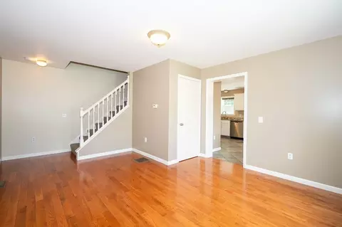 82 Valmor St, Worcester, MA 01604 photo 17