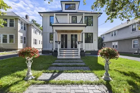 27 Payson Rd #27, Belmont, MA 02478