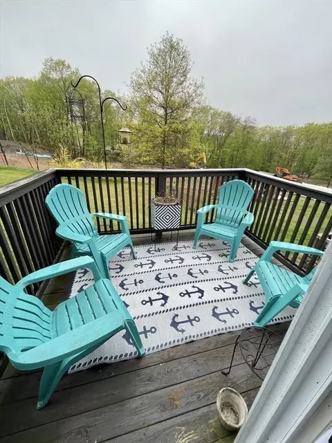 Exterior - 57 4th St, Worcester, MA 01602 photo 3 of 4