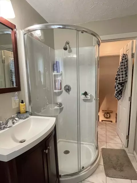 Bath - 57 4th St, Worcester, MA 01602 photo 2 of 2