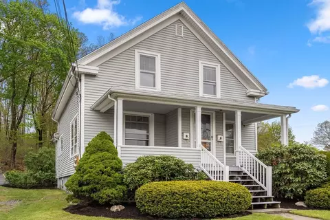 19-23 Willis St, Framingham, MA 01702