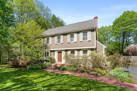 24 Forest St, Wellesley, MA 02481