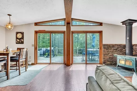583 Main Rd, Chesterfield, MA 01012