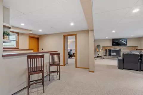 22 Ellis Dr, Worcester, MA 01609 photo 15
