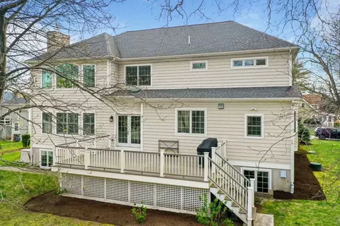 21 Cliff Rd, Hingham, MA 02043 photo 4