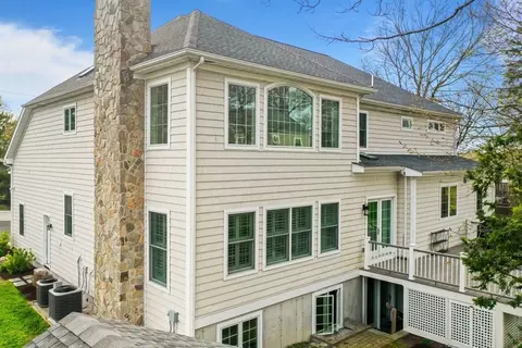 21 Cliff Rd, Hingham, MA 02043 photo 5