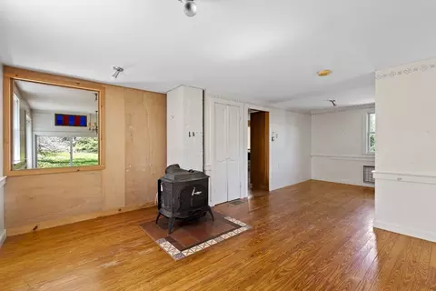 Living - 23 Riverside Rd, Gloucester, MA 01930 photo 1 of 1