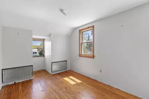 Bedroom - 23 Riverside Rd, Gloucester, MA 01930 photo 2 of 5