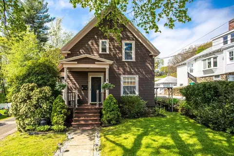 4 Healy Rd, Worcester, MA 01603