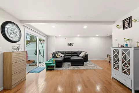 175 Littleton Rd #A4, Chelmsford, MA 01824