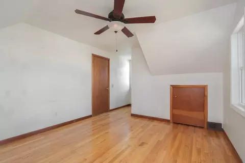 Bedroom - 154 Laconia St, Springfield, MA 01129 photo 2 of 8