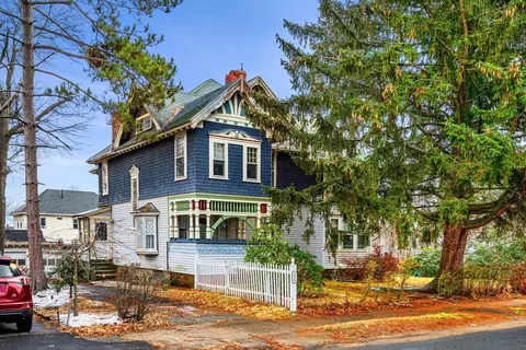 155 Woodland St, Lawrence, MA 01841