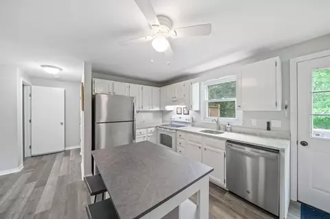 56 Oakhurst St #2, North Attleboro, MA 02760