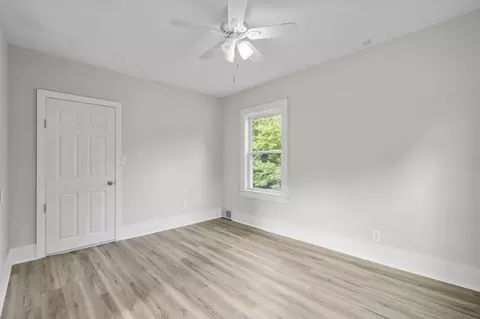 Bedroom - 18 3rd St, Webster, MA 01570 photo 1 of 3