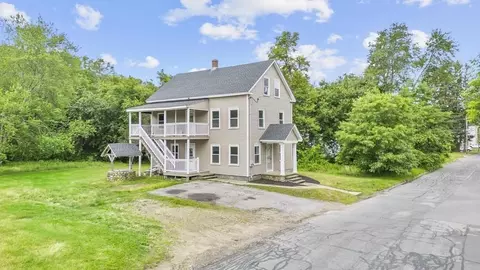 18 3rd St, Webster, MA 01570