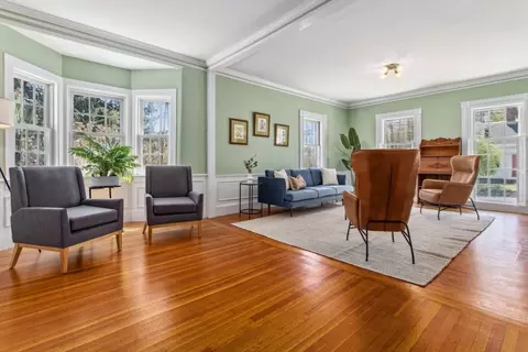 484 Summer Ave, Reading, MA 01867 photo 4