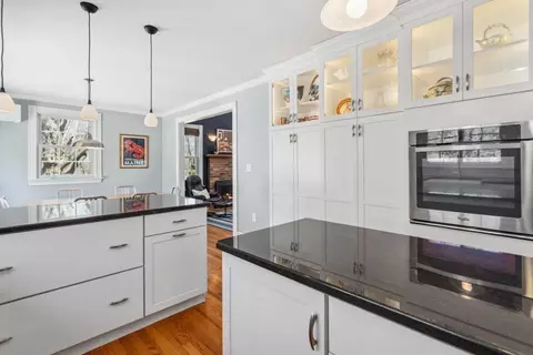 484 Summer Ave, Reading, MA 01867 photo 11