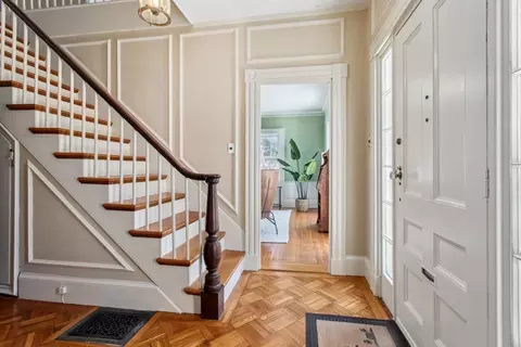 484 Summer Ave, Reading, MA 01867 photo 3
