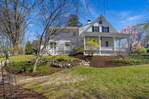 484 Summer Ave, Reading, MA 01867 photo 32