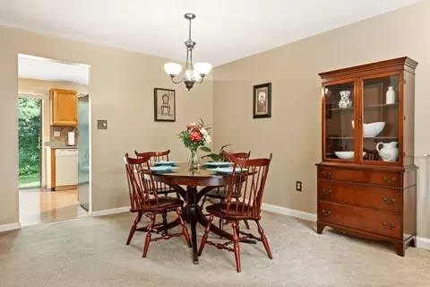 409 Farrwood Dr #409, Haverhill, MA 01835