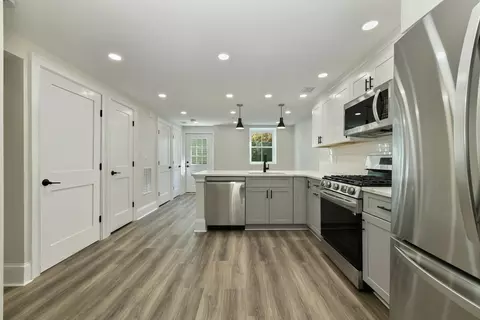 81 White St #1, Boston, MA 02128