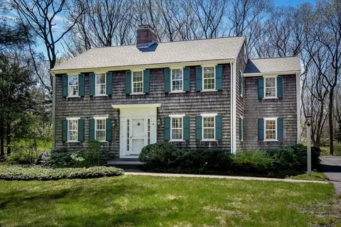 3 Tower Dr, Dover, MA 02030