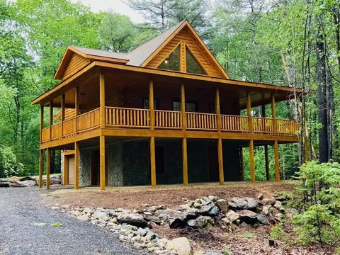 12 Mistletoe Dr, Ashburnham, MA 01430 photo 2