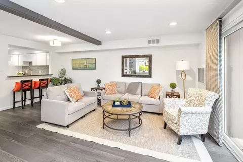11 Beals Cove Rd # D, Hingham, MA 02043 photo 1